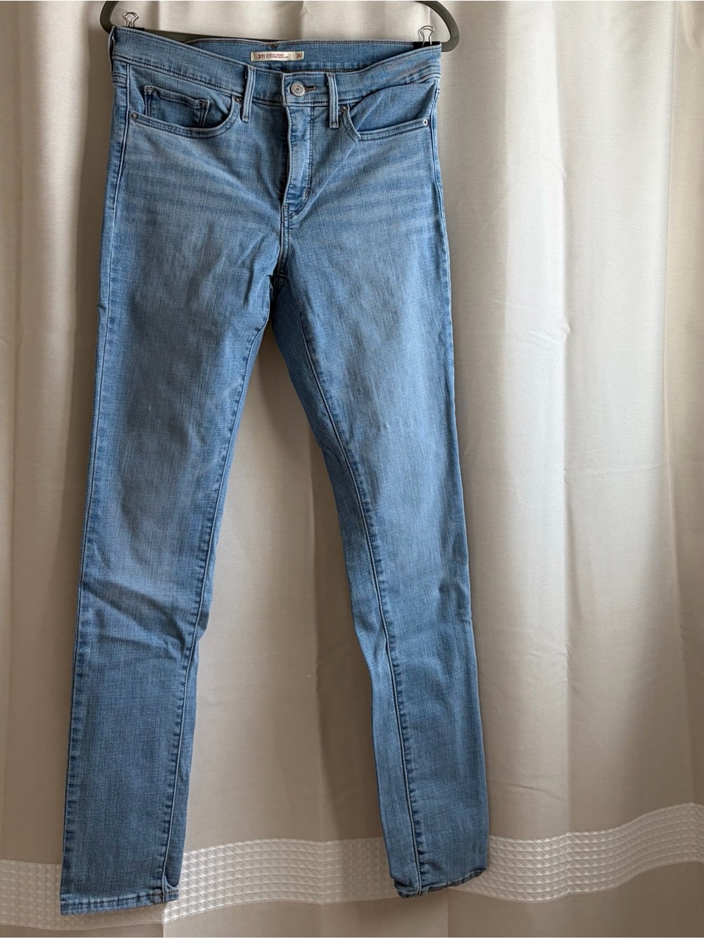 Levi's 312 Light Blue Shaping Skinny Jeans - NWOT